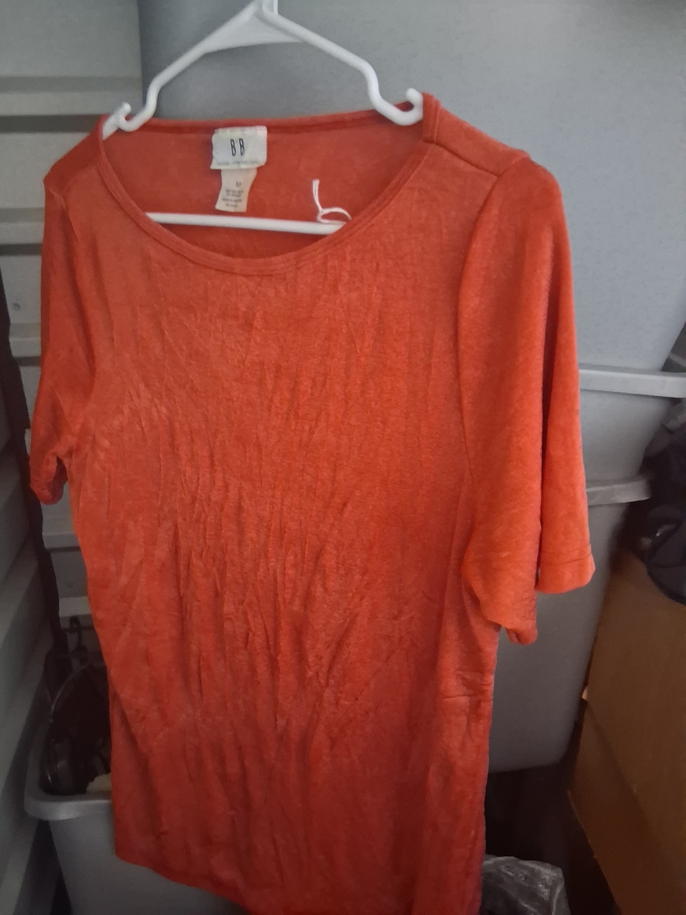 B Brian Atwood Orange Short Sleeve Scoop Neck Tee